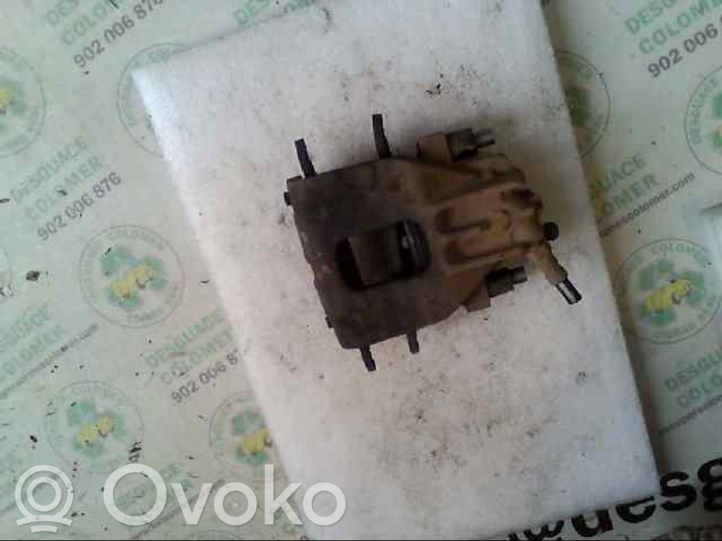 Caliper de freno delantero