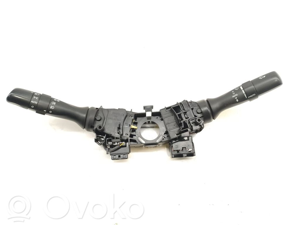 Toyota Avensis T270 Interruptor de control multifunción 