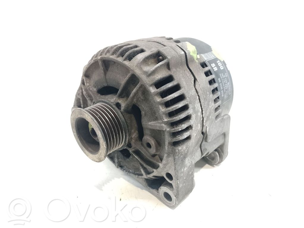 Opel Vectra B Generator/alternator 