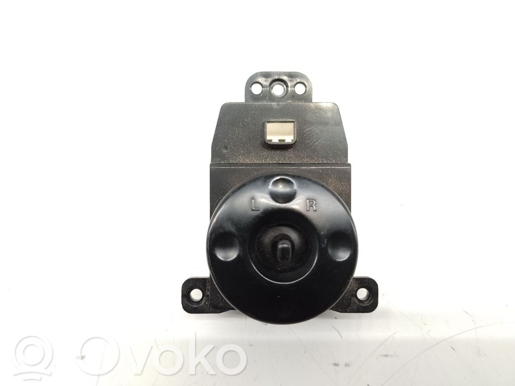 KIA Rio Wing mirror switch 