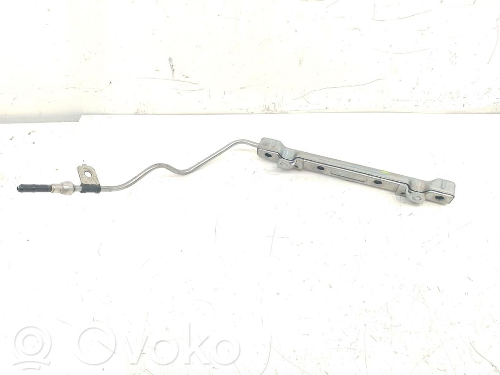 Toyota Auris E180 Rampa inyectora 