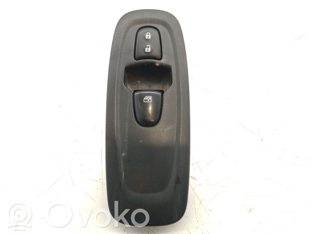Renault Kadjar Electric window control switch 