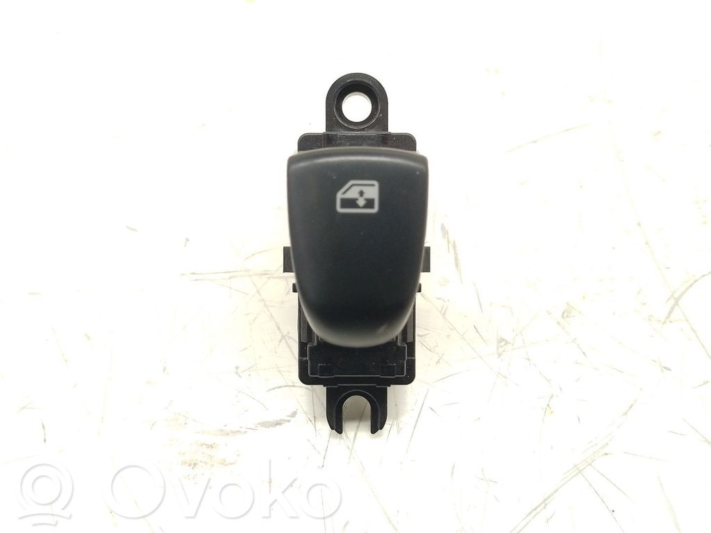Renault Kadjar Electric window control switch 
