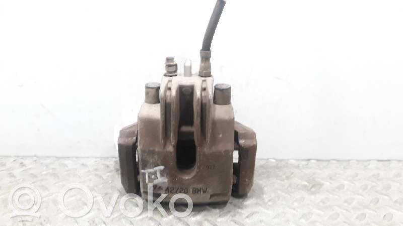 BMW 5 E60 E61 Aizmugurējais suports 