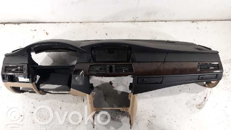 BMW 5 E60 E61 Panel de instrumentos 
