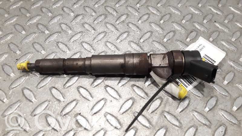 BMW 7 E38 Fuel injector 