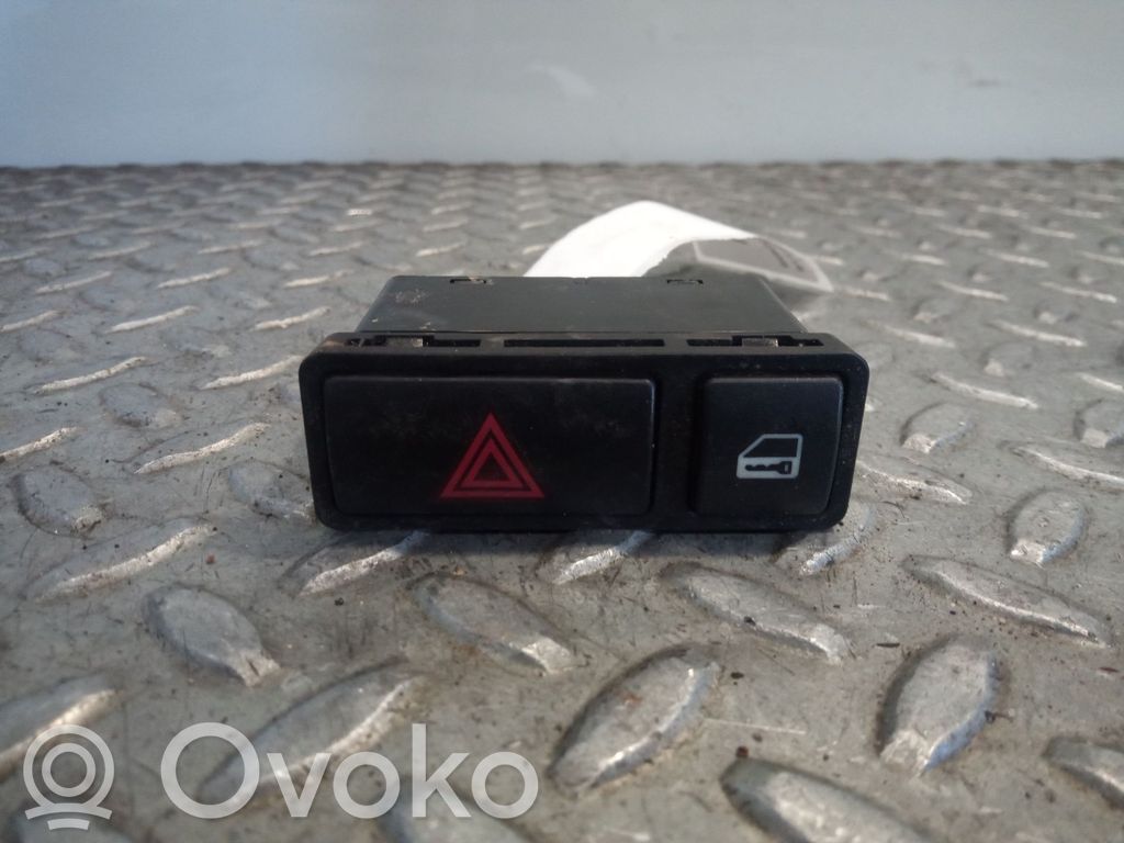 Comutator lumini pericol   61318368920