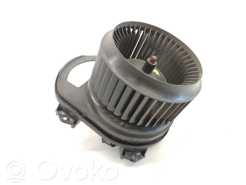 Mercedes-Benz A W176 Ventilator aerotermă 