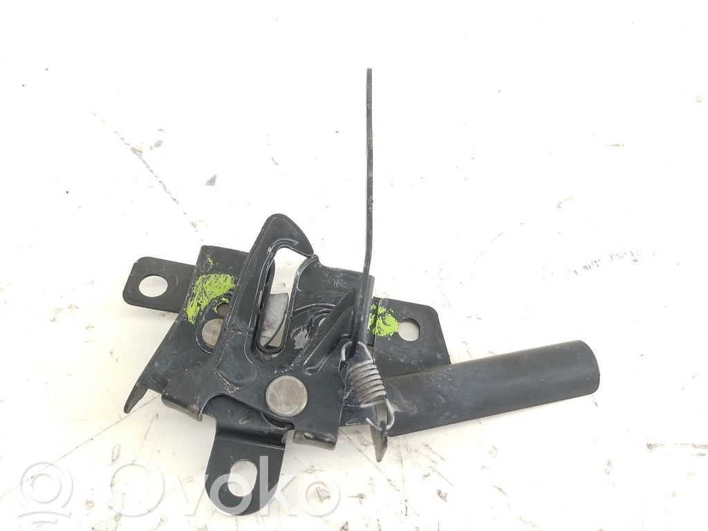 Subaru Forester SH Tie down hook / loop 
