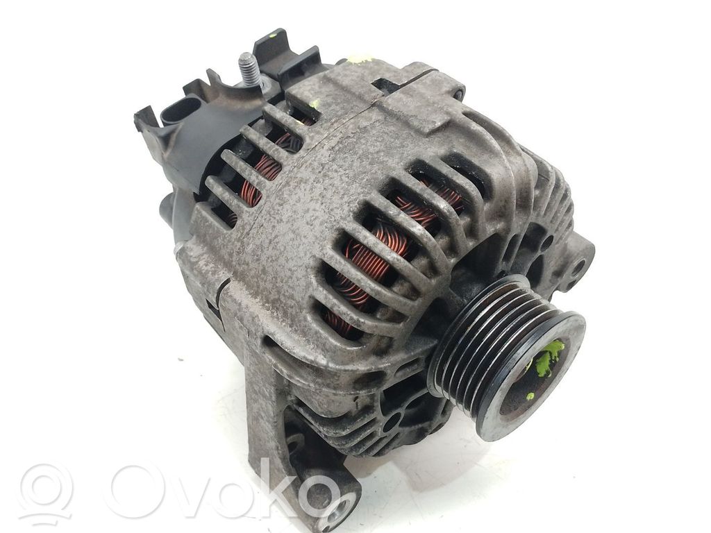 BMW 1 E81 E87 Generator/alternator 