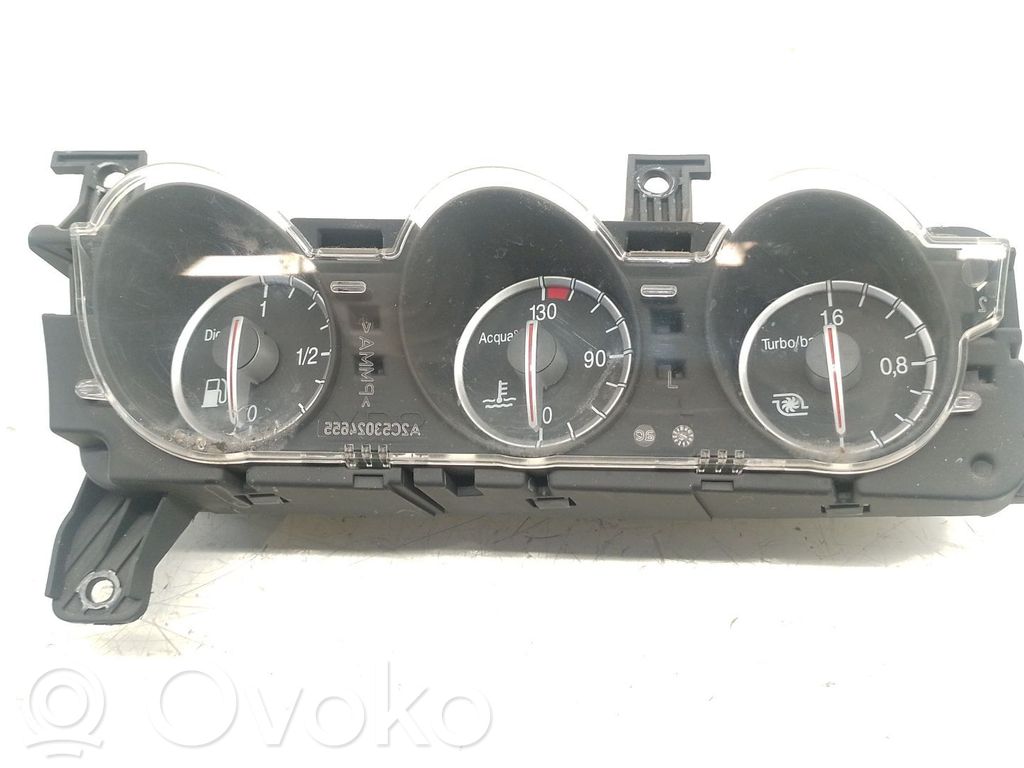 Alfa Romeo 159 Geschwindigkeitsmesser Cockpit 