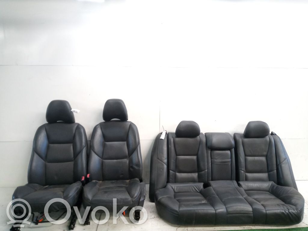 Seat set