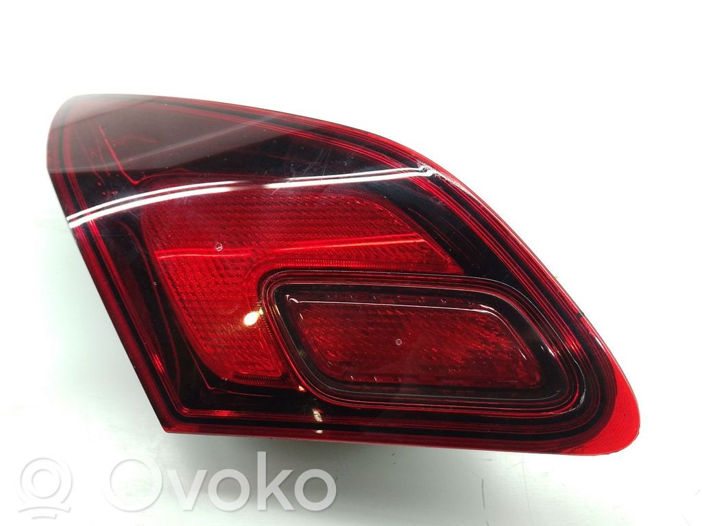 Opel Astra H Etuajovalon polttimo 