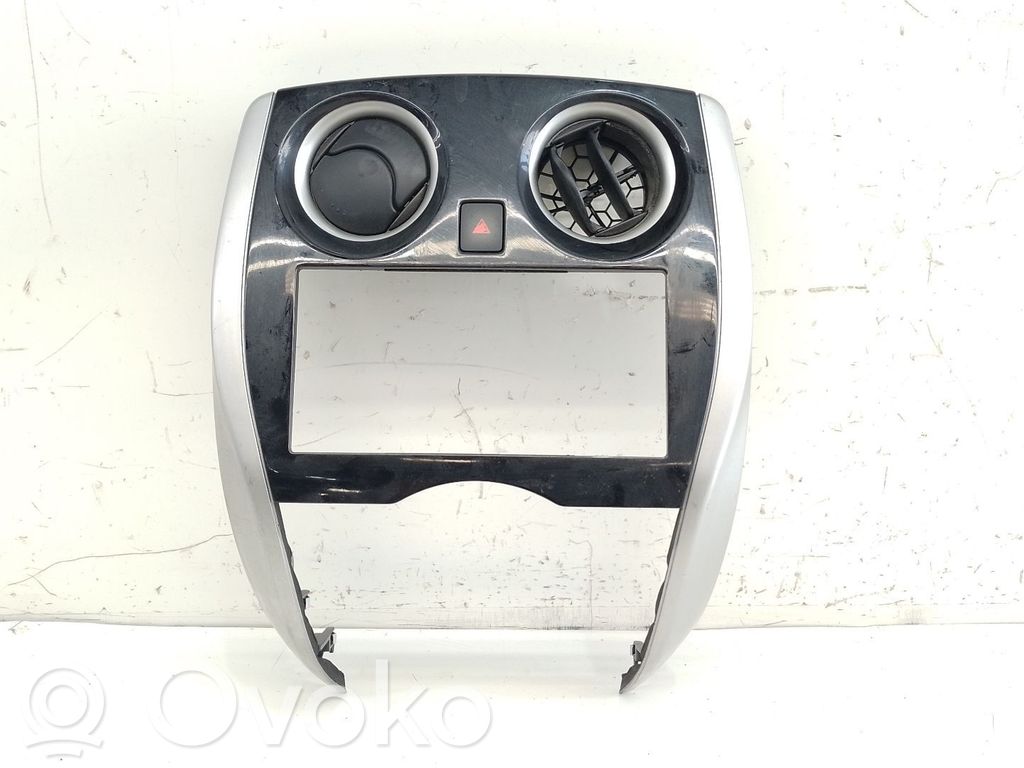 Deflector de caudal de aire   687503VV2A,682603VV0A,687503VV2A