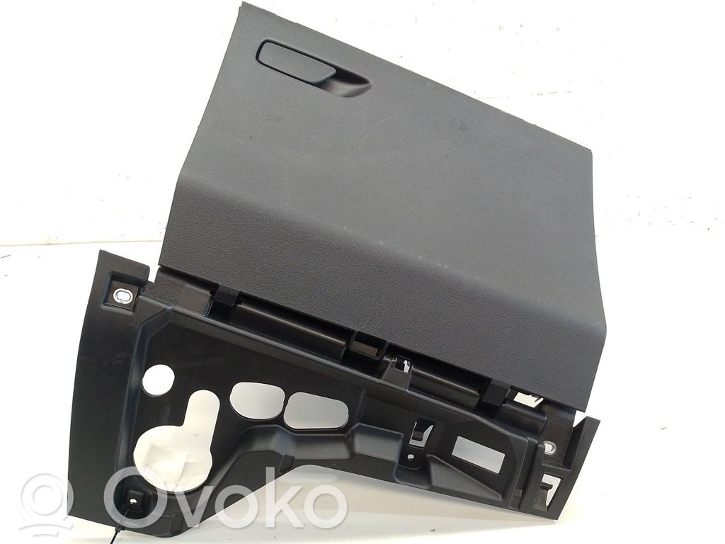 Audi A1 Glove box 