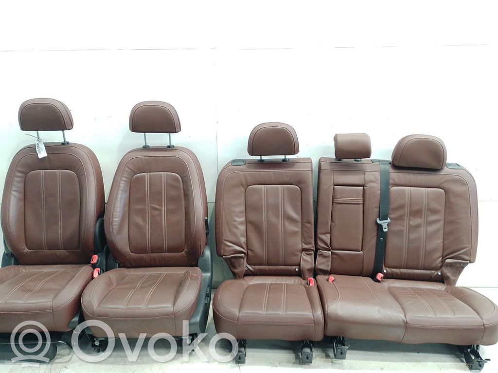 Seat set