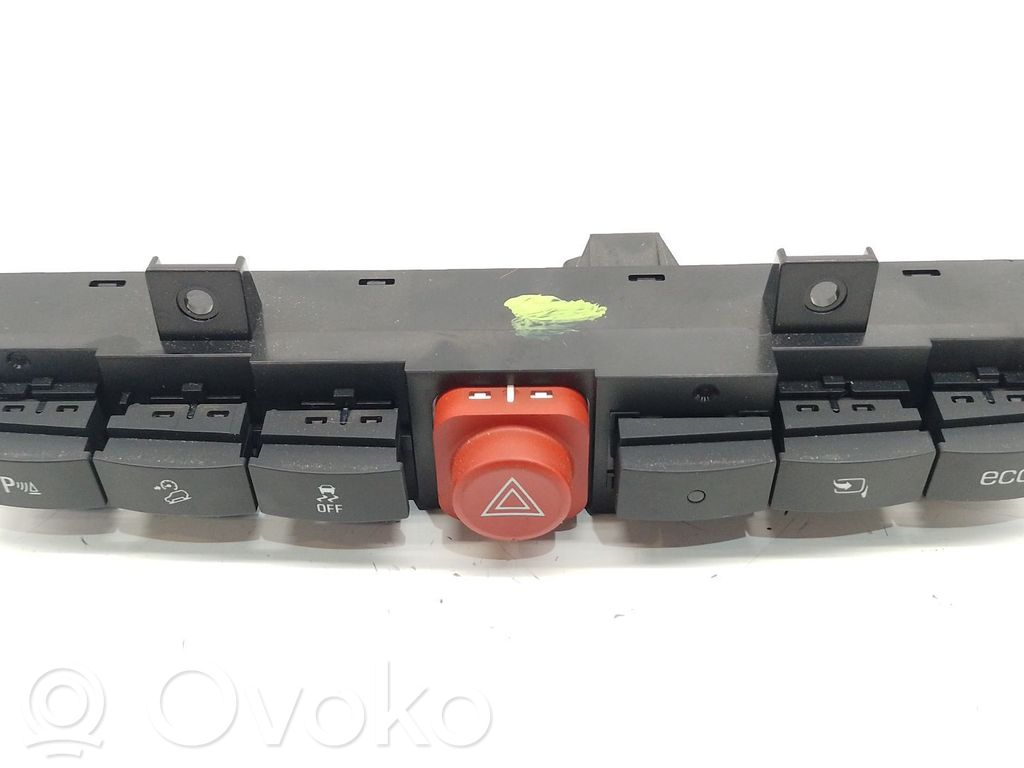 Opel Antara Hazard light switch 