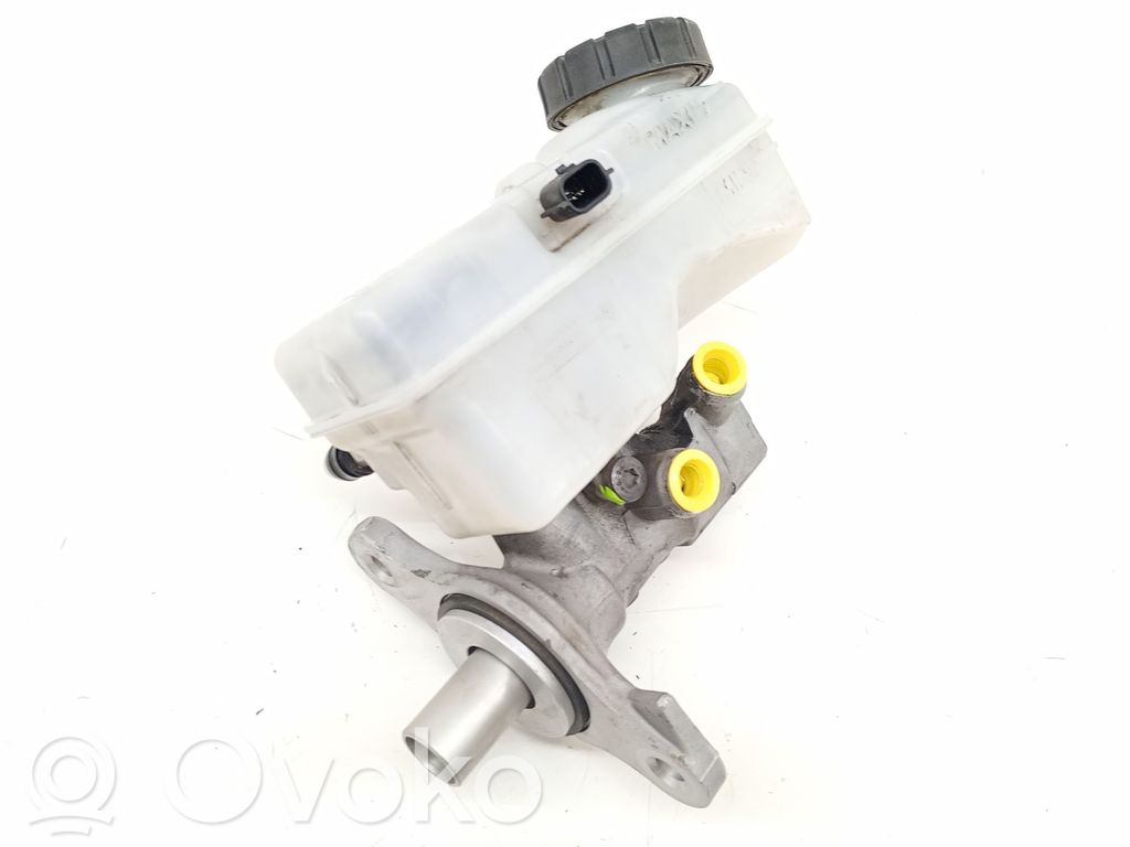 Renault Clio IV Brake booster 