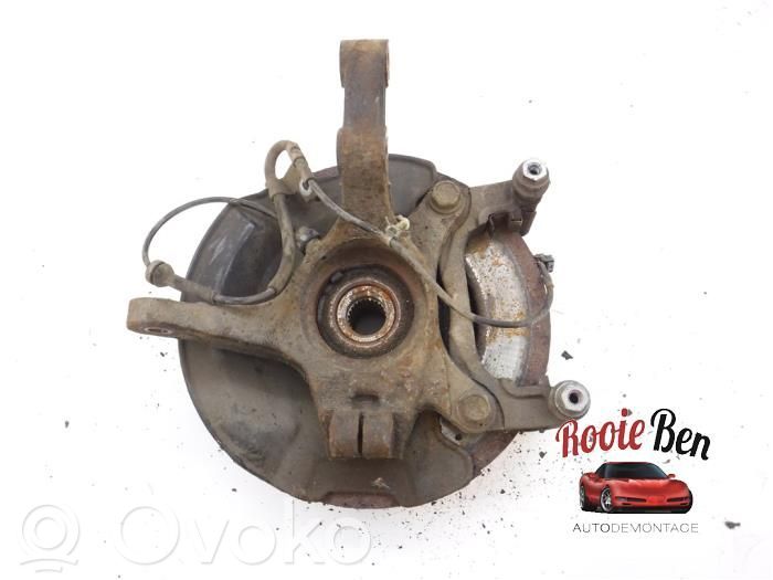 Front wheel hub spindle knuckle