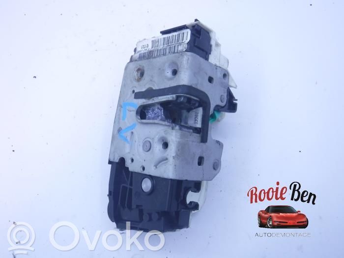 Dodge Caliber Front door lock 