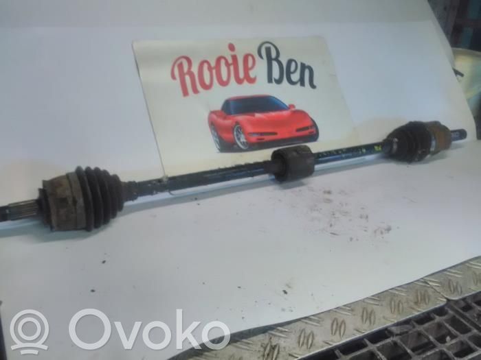 Opel Corsa D Półoś przednia 