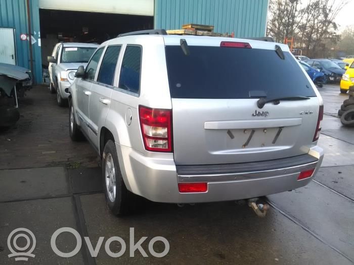 Jeep Grand Cherokee (WK) Puerta trasera 