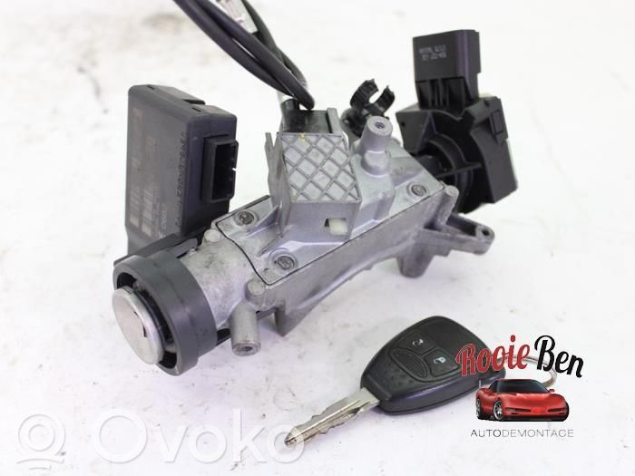 Dodge Caliber Komputer / Sterownik ECU i komplet kluczy 