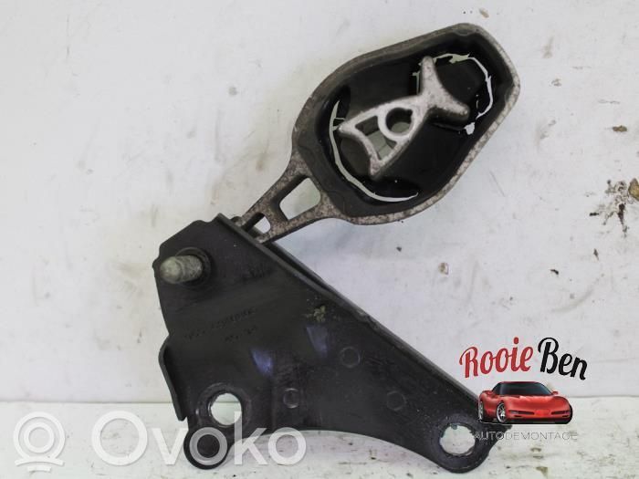 Citroen C4 Cactus Engine mount bracket 