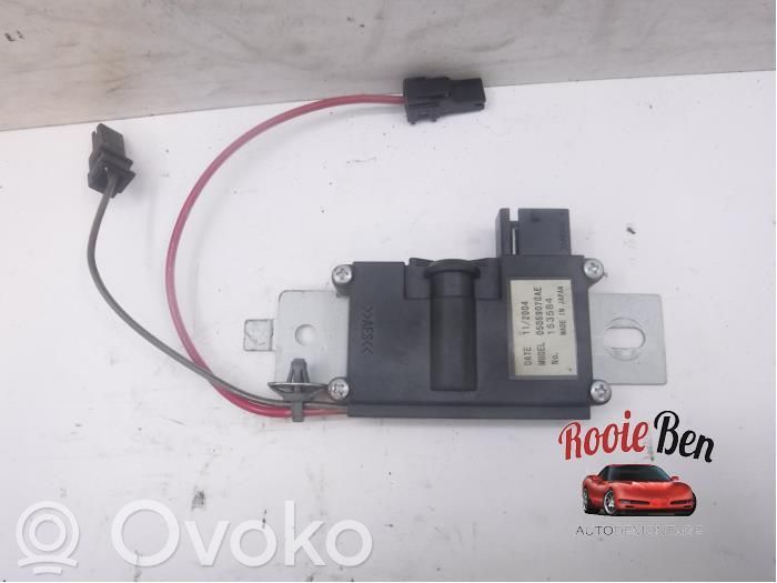 Chrysler 300 - 300C Antenos stiprintuvas 