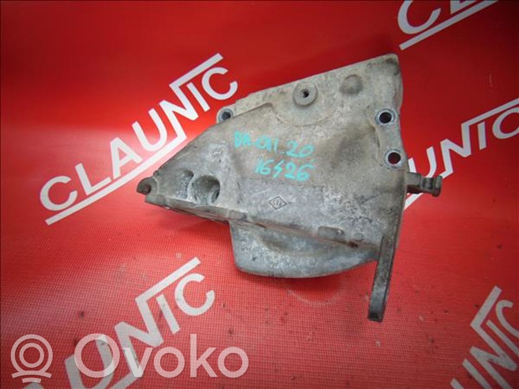 Dacia Logan II Engine mounting bracket 