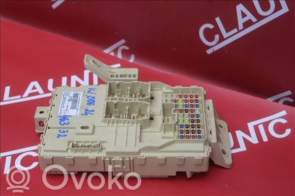 KIA Ceed Fuse module 