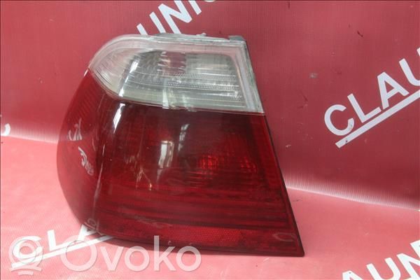 Objetivos de los faros traseros