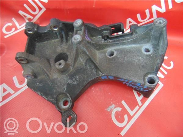 Renault Kangoo I Mocowanie alternatora 
