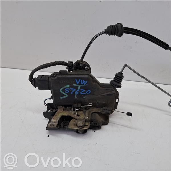 Volkswagen Beetle 1500 Zamek drzwi przednich 