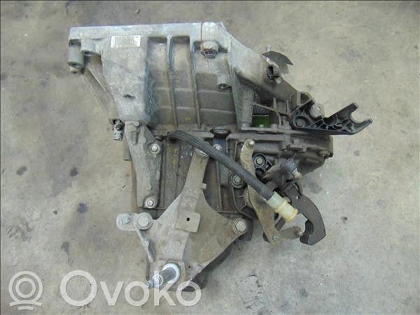 Renault Captur Cutie viteze manuală cu 5 trepte 