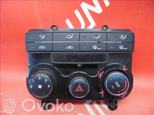 Hyundai i30 Unidad de control climatización 
