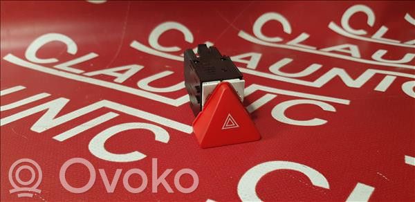 Volkswagen Caddy Hätävilkkujen kytkin