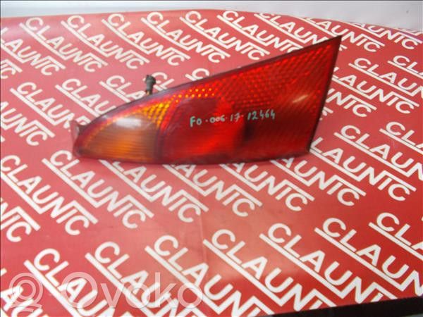 Ford Focus Luz trasera/de freno