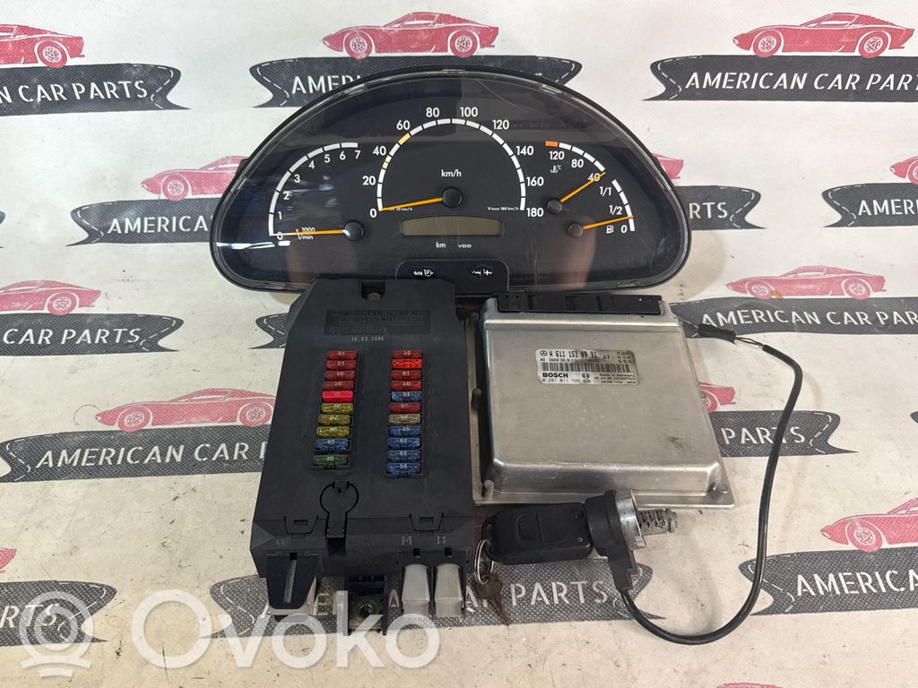 Mercedes-Benz Sprinter W901 W902 W903 W904 Engine control unit/module 