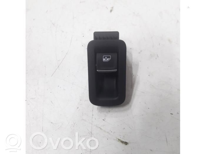 Volkswagen Golf VII Electric window control switch 