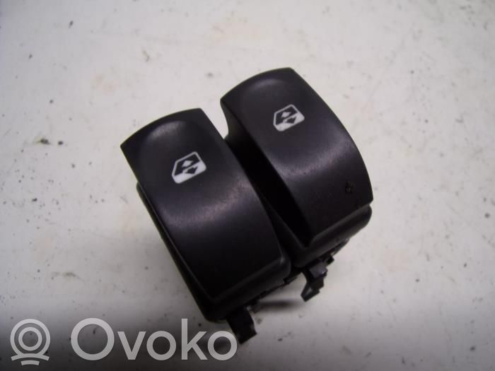 Electric window control switch   8200214939,6490CE,8200214939