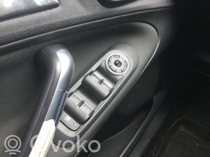 Elektrisko logu slēdzis