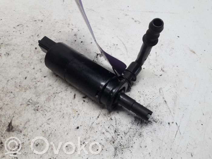 Volkswagen Jetta VI Dysza spryskiwacza lampy przedniej 