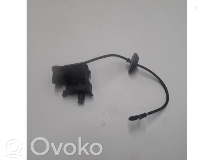 Volkswagen Golf VII Fuel tank cap lock motor 