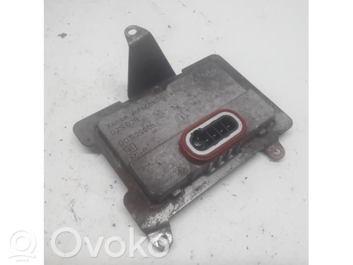 Xenon control unit/module   5DV00829000,13W030BA,04060090,0031055640003,04060090,1249157,13W030BA,1672020780,1691422580,2D003627,5DV00829000,A6MC30