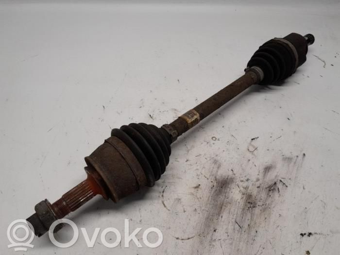 Opel Corsa D Półoś przednia 