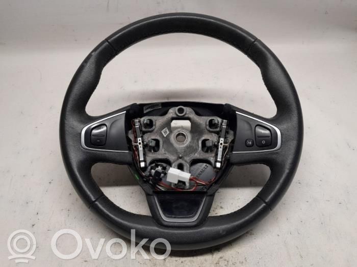 Renault Clio IV Ohjauspyörä 