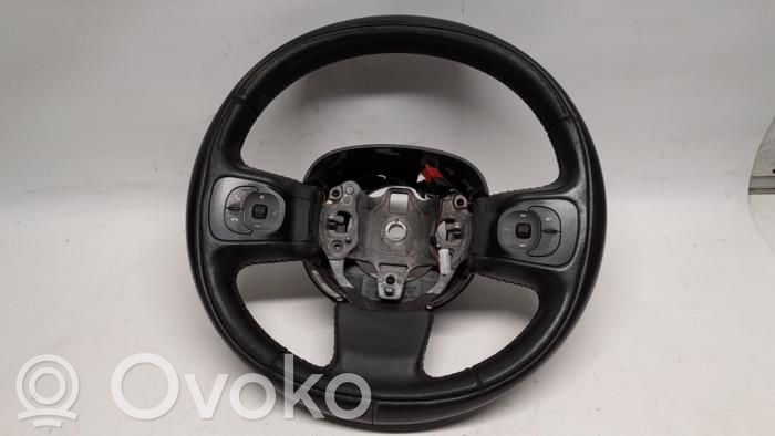 Fiat 500L Ohjauspyörä 