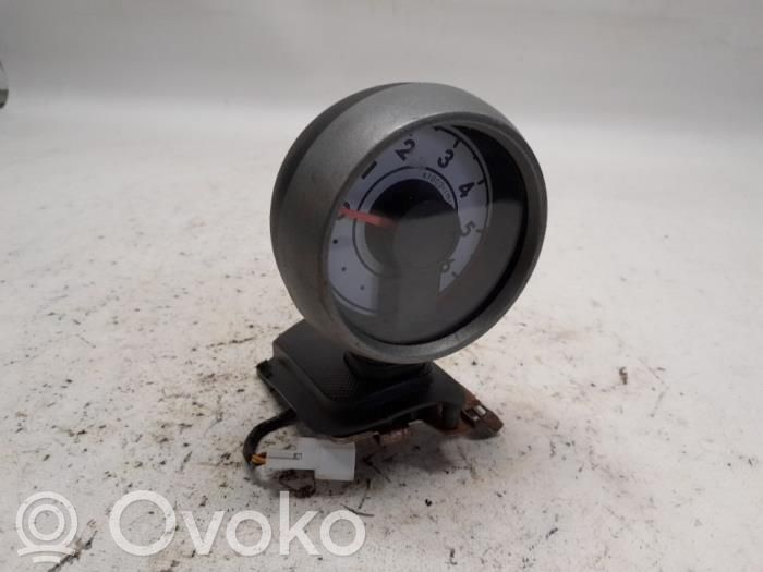 Peugeot 107 Tachometer 