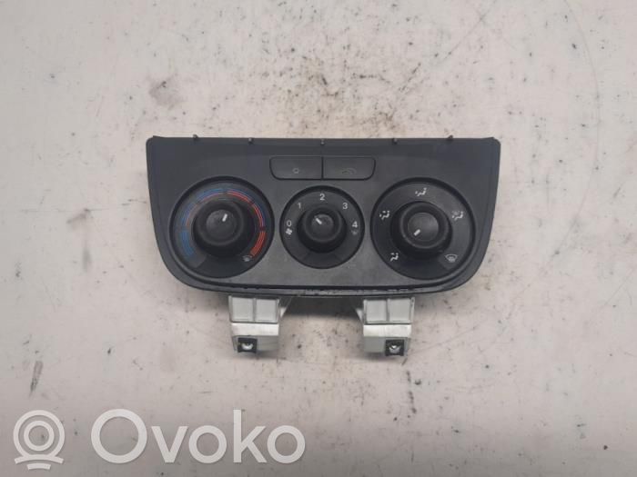 Opel Combo D Climate control unit 